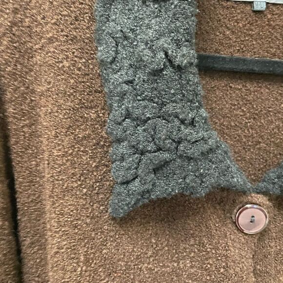 Sweater - Picture 3 of 5